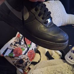 NIKE AIR FORCE ONES