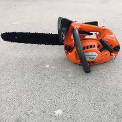 Husqvarna Commercial Gas Chainsaw 