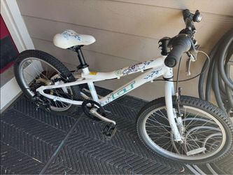 GT Laguna Kids Bike - 20” Wheels - Good Condition!