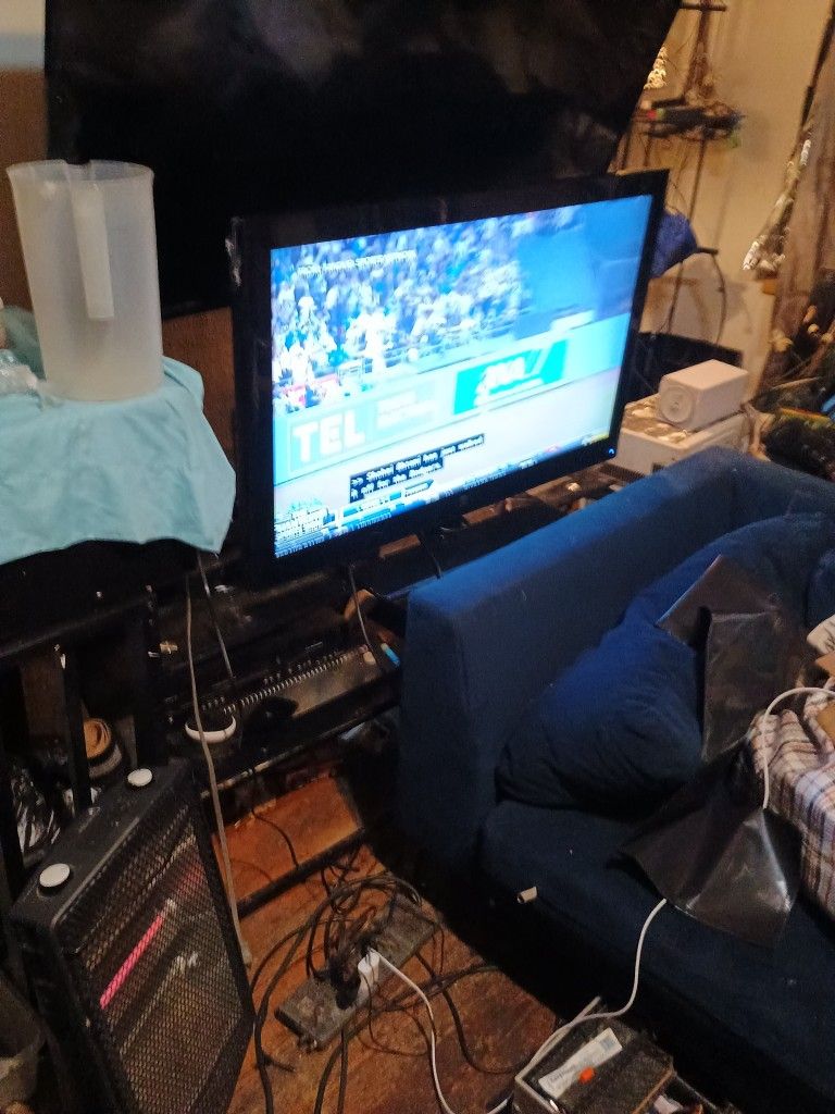Tv With Remote