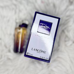 Lancôme Tresor midnight rose fragrance - a unisex floral perfume with notes of orange blossom, jasmine, and rose #fragrance