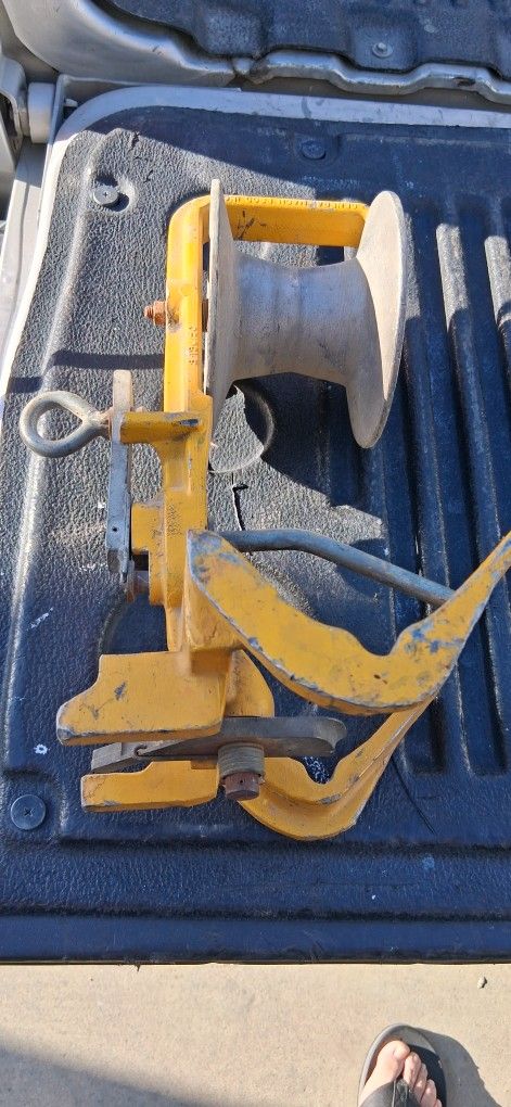 Linesman Single Line Pulley