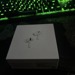 Air Pods. 2nd Gen