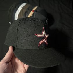 Astros Koi Fish Fitted 