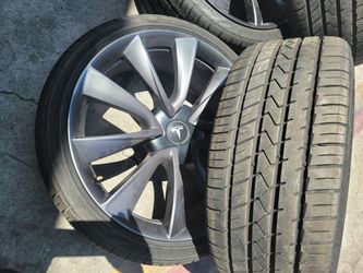 OEM 20" TESLA MODEL 3 wheels with tires