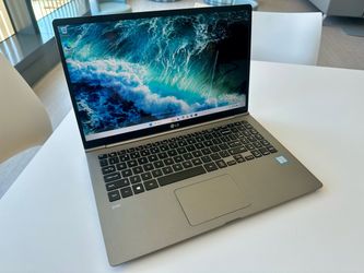 16” LG Gram Touch Screen Ultra Light Weight High Performance Laptop (i7, 16GB, 512GB SSD)