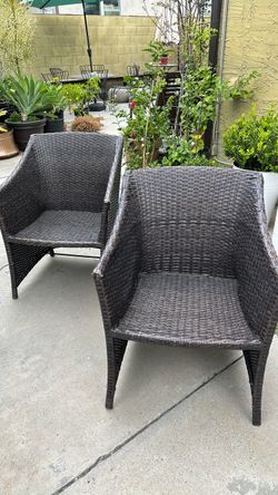 2 wicker chairs