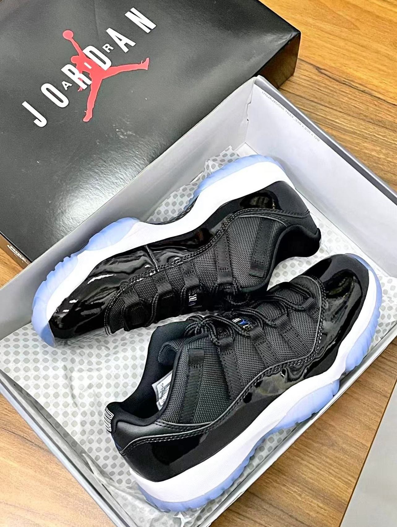 Jordan 11