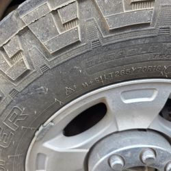 4 DISCOVERY AT3 265/70/18  TIRES
