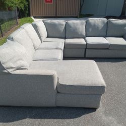 BeauU Shape Sectional Couch 