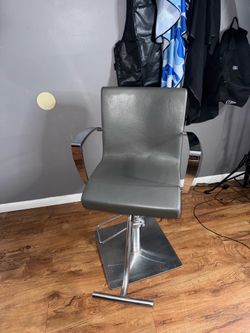 Barber chair