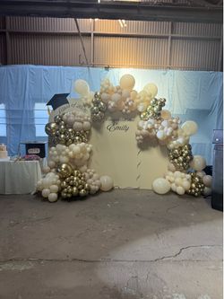 Balloon garland