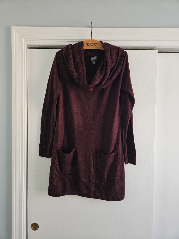 Women's New York & Company SOHO Lone Sleeve Scoop Neck Small Tunic Sweater