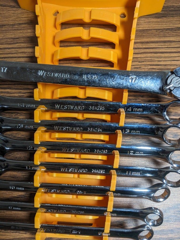 Lot Of 8 Westward Ratcheting Wrenches