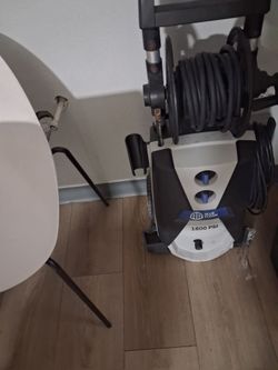 Pressure washer