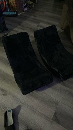 2 kids size gaming chairs black 10.00 each