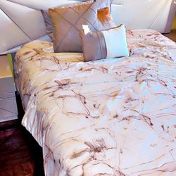 Queen Bedroom Set 