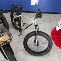 Aventon Adventure Ebike