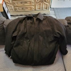 Mens Pea Coat Large Great Condition 