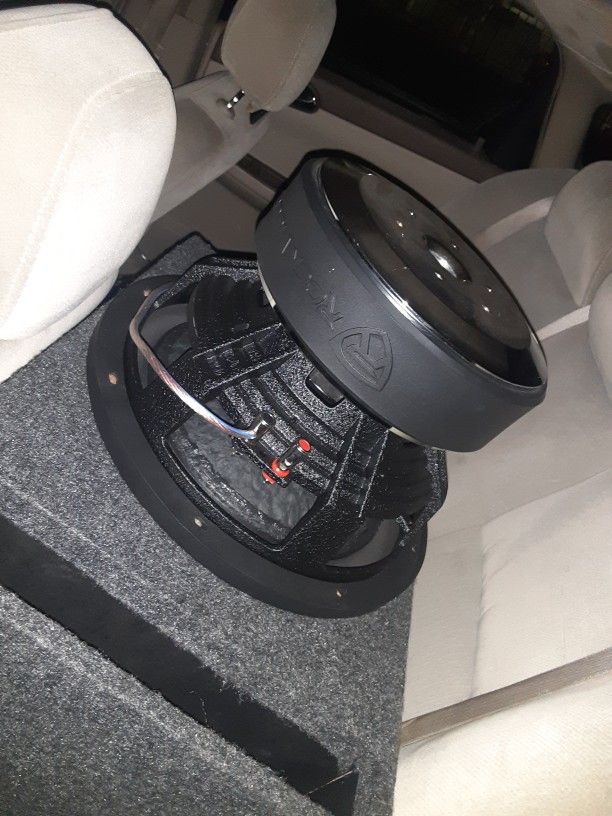 12 Inch Rockville Punisher In Ported Box 