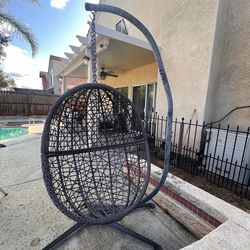 Outdoor egg chair