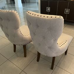 SET OF 2 DINNING CHAIRS PICK UP TODAY