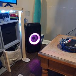 LG Xboom Wifi/ Bluetooth Speaker System