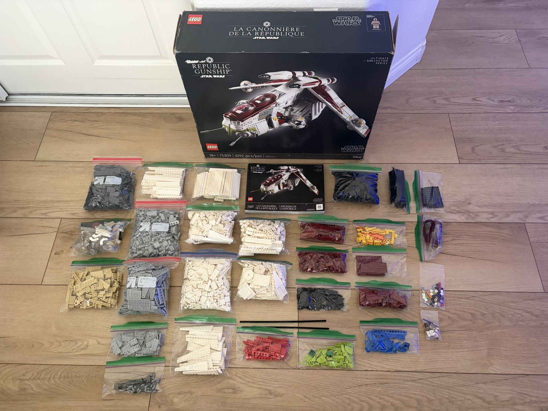 Lego UCS Republic Gunship for Sale in Las Vegas, NV - OfferUp