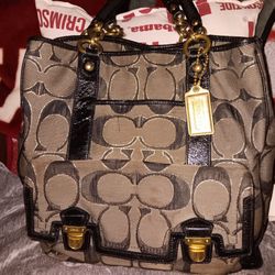 COACH POPPY TOTE WITH BLACK HANDLES