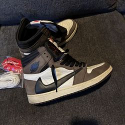 Travis Scott Jordan 1 OG