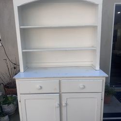 Farmhouse Buffet Hutch
