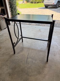 End table