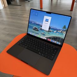 14” MacBook Pro M3 Max Chip 36GB Ram 1TB SSD! 90 day warranty!