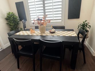 Black dining  table and chairs