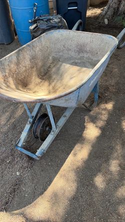 Wheel barrel