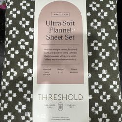 Threshold Ultra Soft Flannel Sheet Set Twin/XL Twin
