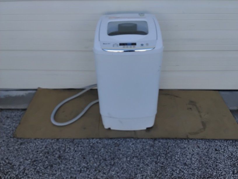 Nice White Small Magic Chef Washing Machine OEM Very Clean Camper Or Mobile Home.