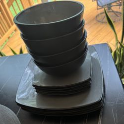 Dinner Plates & Bowls