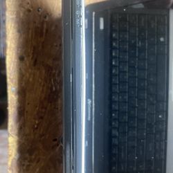 Gateway Laptop - Windows 10 - 500 Gb Harddrive - Intel B960 CPU - DDR3 Ram - Intel Hd Graphics 