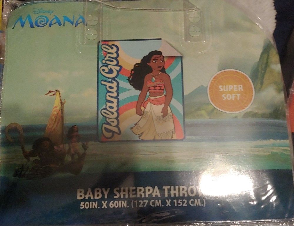 Brand New Moana Sherpa Blanket