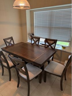 Dining room table