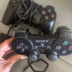 2 PlayStation Dual Shock 2 Remotes