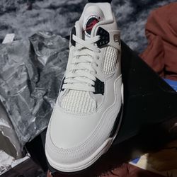 Jordan 4