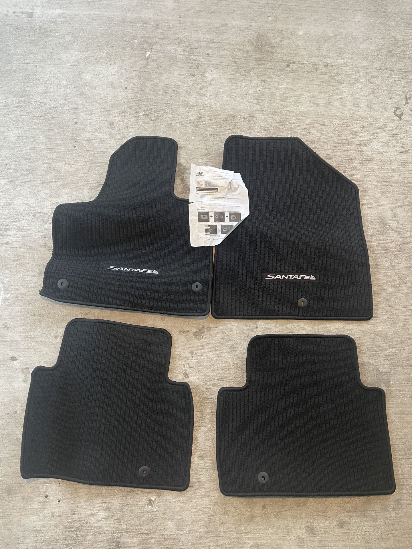 New Hyundai 2013-2018 genuine carpeted floor mats.