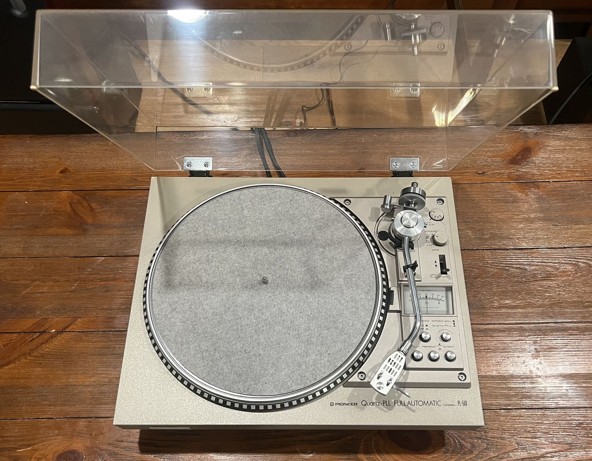 Pioneer PL-560 Turntable, fully restored & perfect working condition.