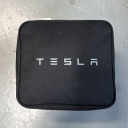 Original Tesla Model X AndY Tow Hitch