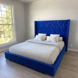 King Bed blue new