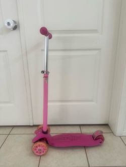 3 Wheel Pink Scooter