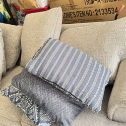 Like Ashley Furniture Couch- Must Sell!!!