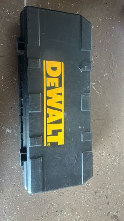 DeWalt Saw